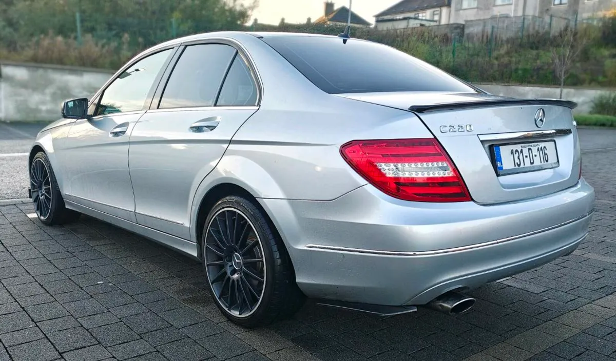 Mercedes-Benz C220 CDI Diesel (Automatic) - Image 2