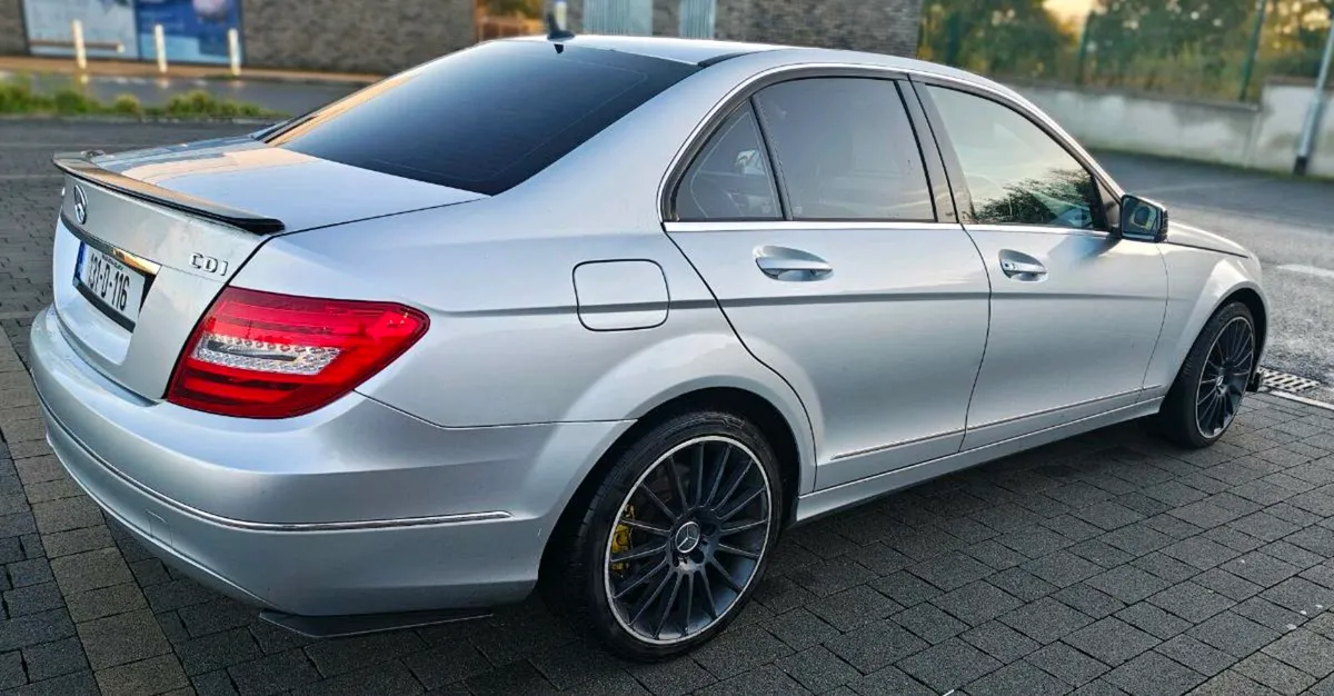 Mercedes-Benz C220 CDI Diesel (Automatic) - Image 4