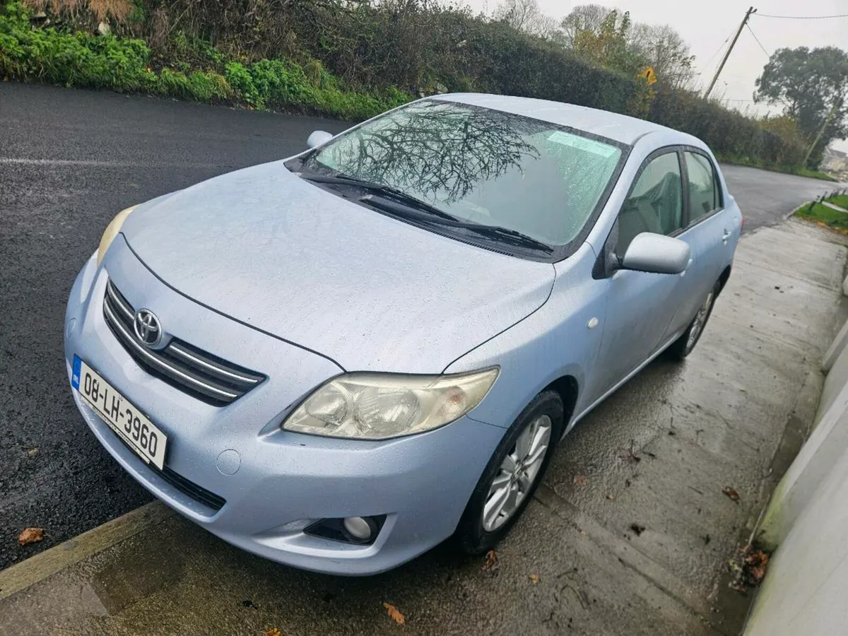 Toyota corolla - Image 2