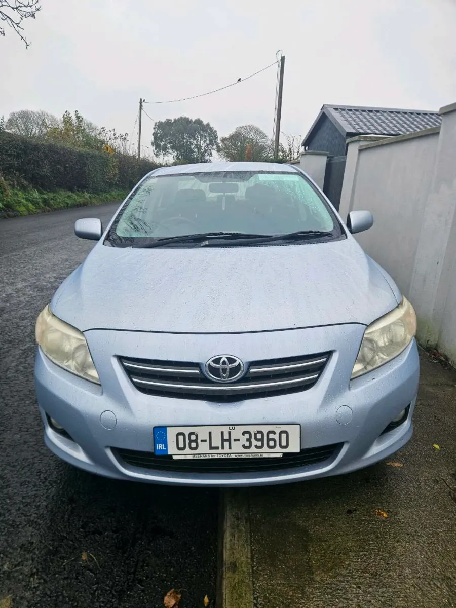 Toyota corolla - Image 3