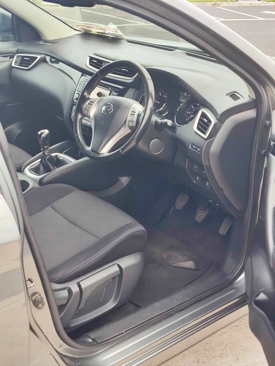 Nissan qashquai 1.5 DCI N-Connecta 5DR Diesel. - Image 4