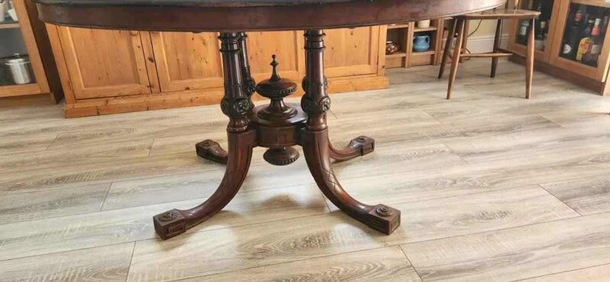 Beautiful Victorian folding table - Image 3