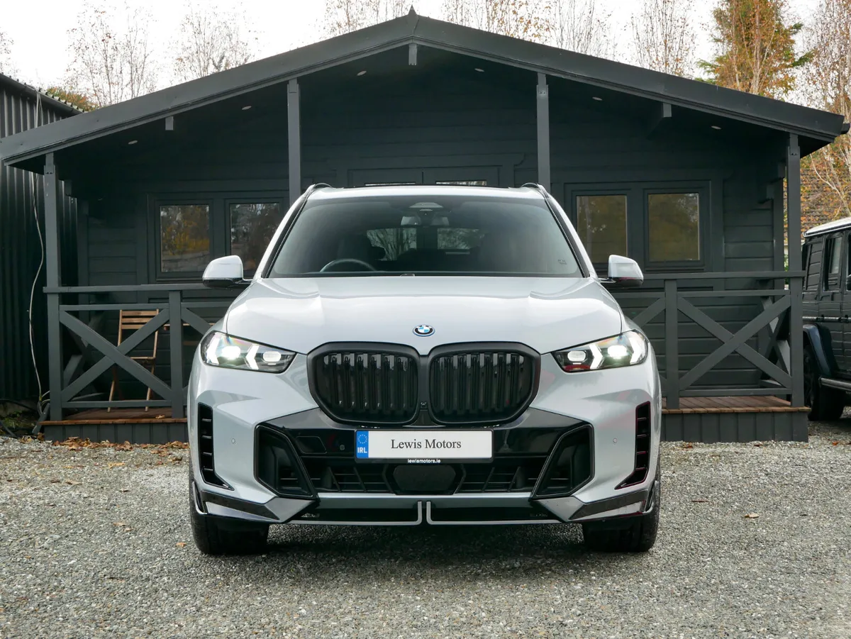 2025 BMW X5 50e M Sport 500BHP - Image 2