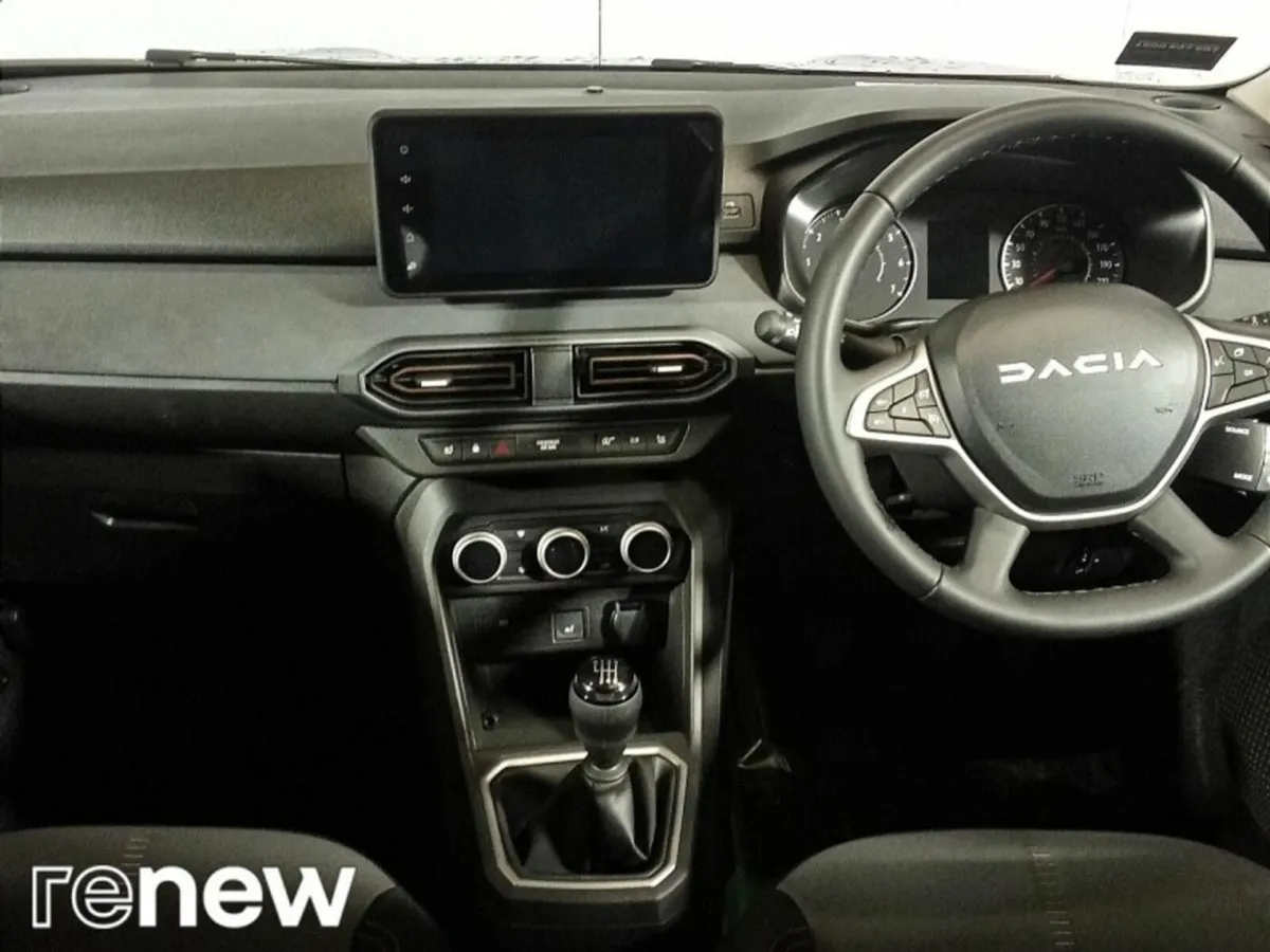 Dacia Sandero Stepway TCe 90 STEPWAY Expression - Image 2