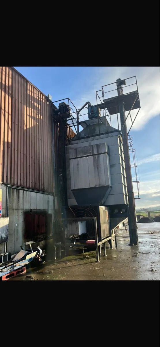 Grain dryer - Image 1
