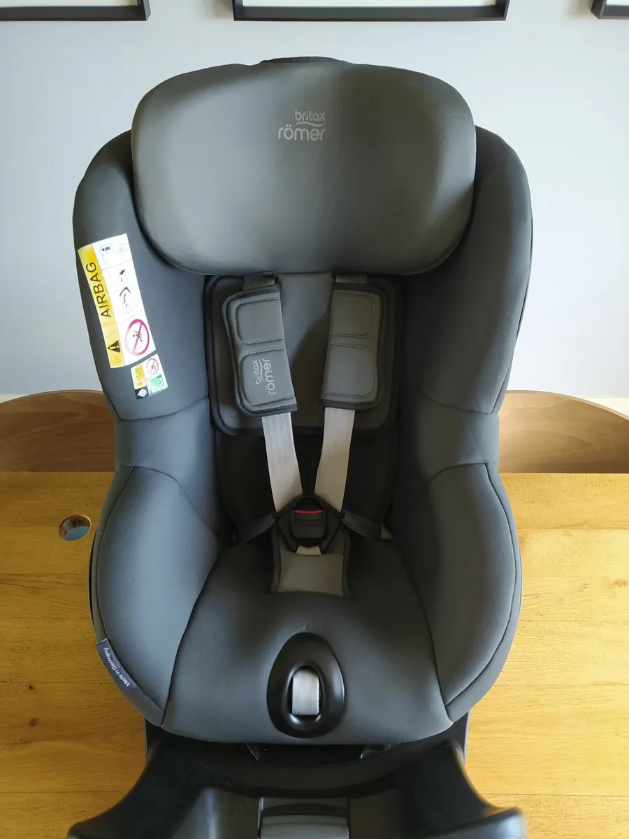 Britax Römer Romer Dualfix M i-Size car seat - Image 2