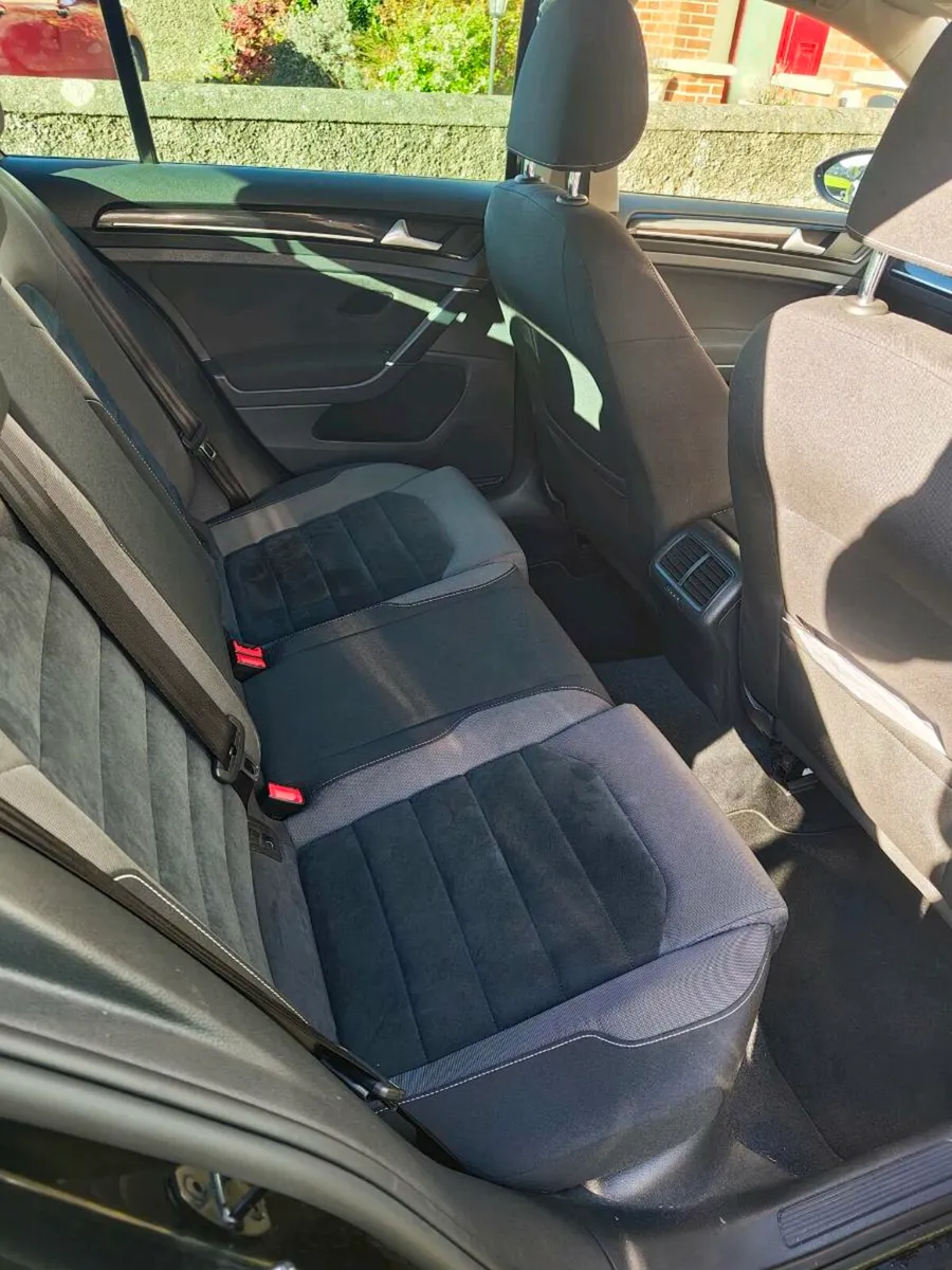 VW golf low miles auto high spec - Image 4