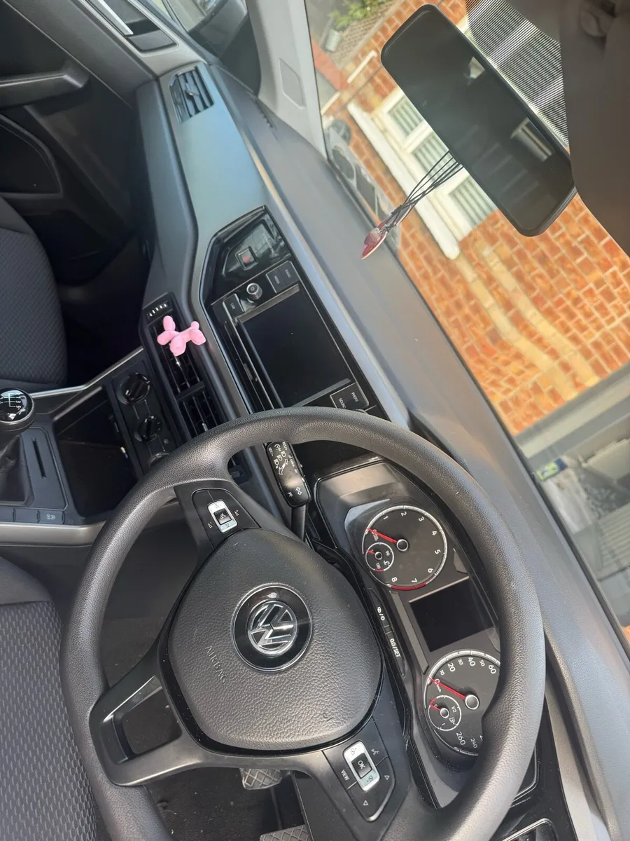 Volkswagen polo - Image 3