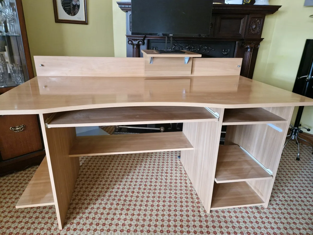 Computer/study desk - Image 4