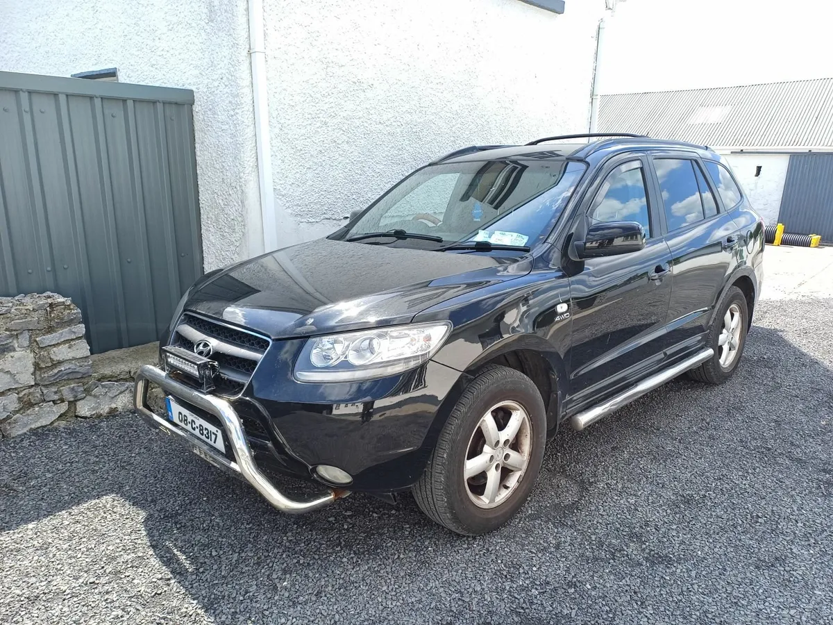 Hyundai Santa Fe 2008 - Image 1