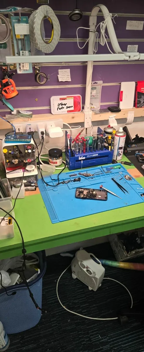 Samsung Galaxy phone repair - Image 2