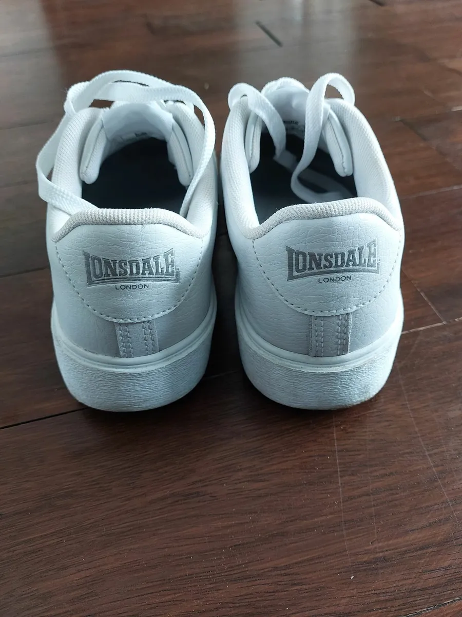 Lonsdale trainers size 6 - Image 3