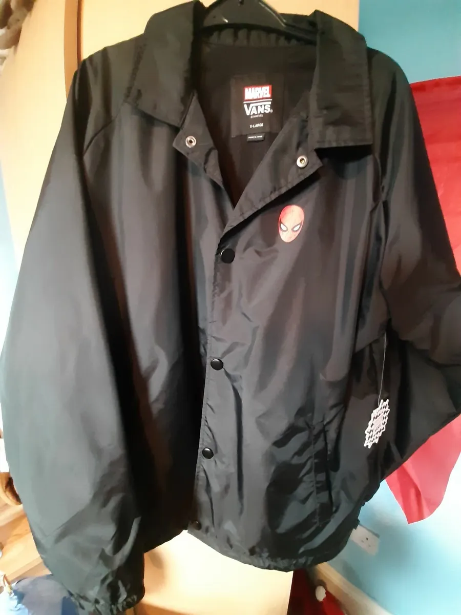 NEW WITH TAGS Vans spiderman jacket Junior XL - Image 1
