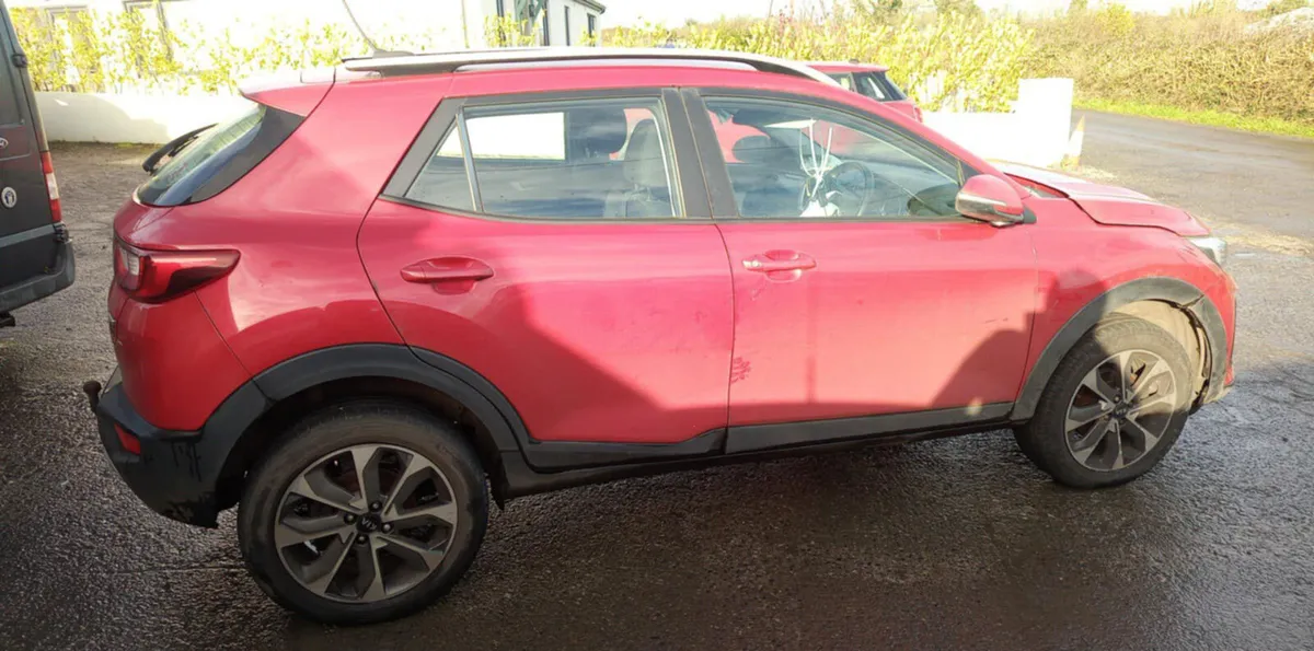 2018 KIA STONIC 2 1.6 DIESEL FOR BREAKING! - Image 3