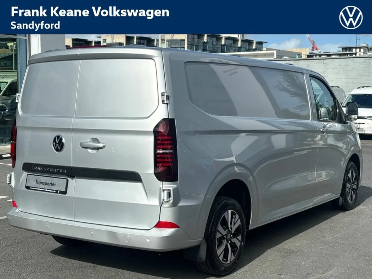 Volkswagen Transporter TRENDLINE PLUS 30 LWB 150BH - Image 3