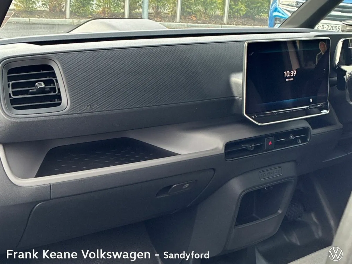 Volkswagen ID.Buzz CARGO PLUS 77KWH 282BHP *0% FIN - Image 4