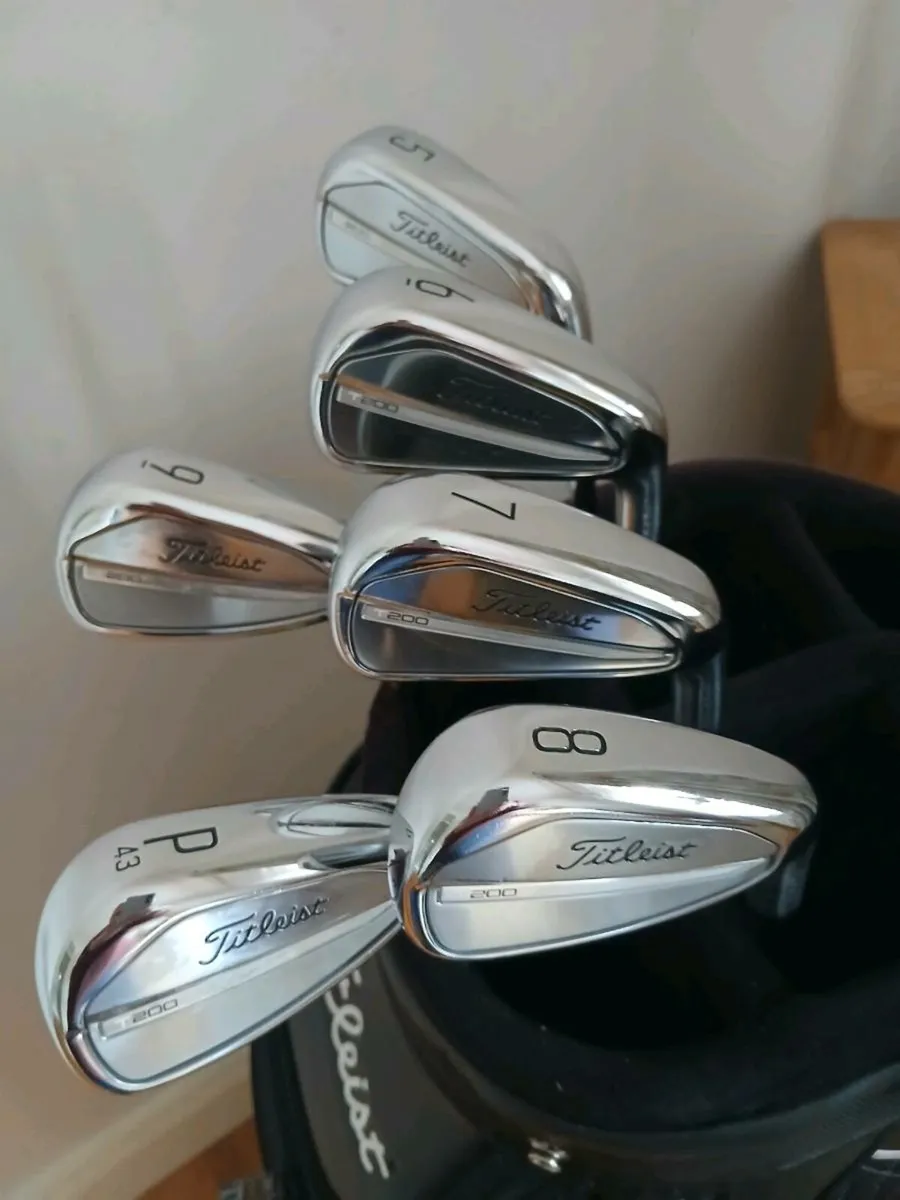 Titleist T200 irons - Image 1