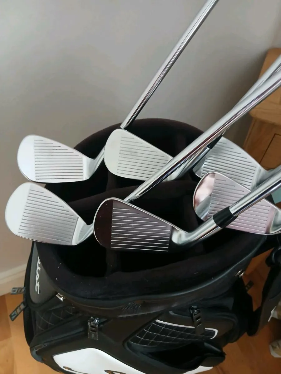 Titleist T200 irons - Image 2