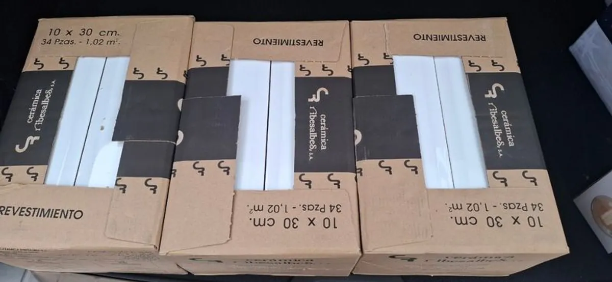 bathroom tiles - Image 1