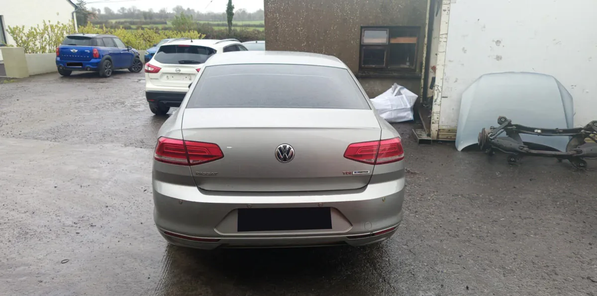 2015 VOLKSWAGEN PASSAT  B8 1.6 TDI FOR BREAKING! - Image 2
