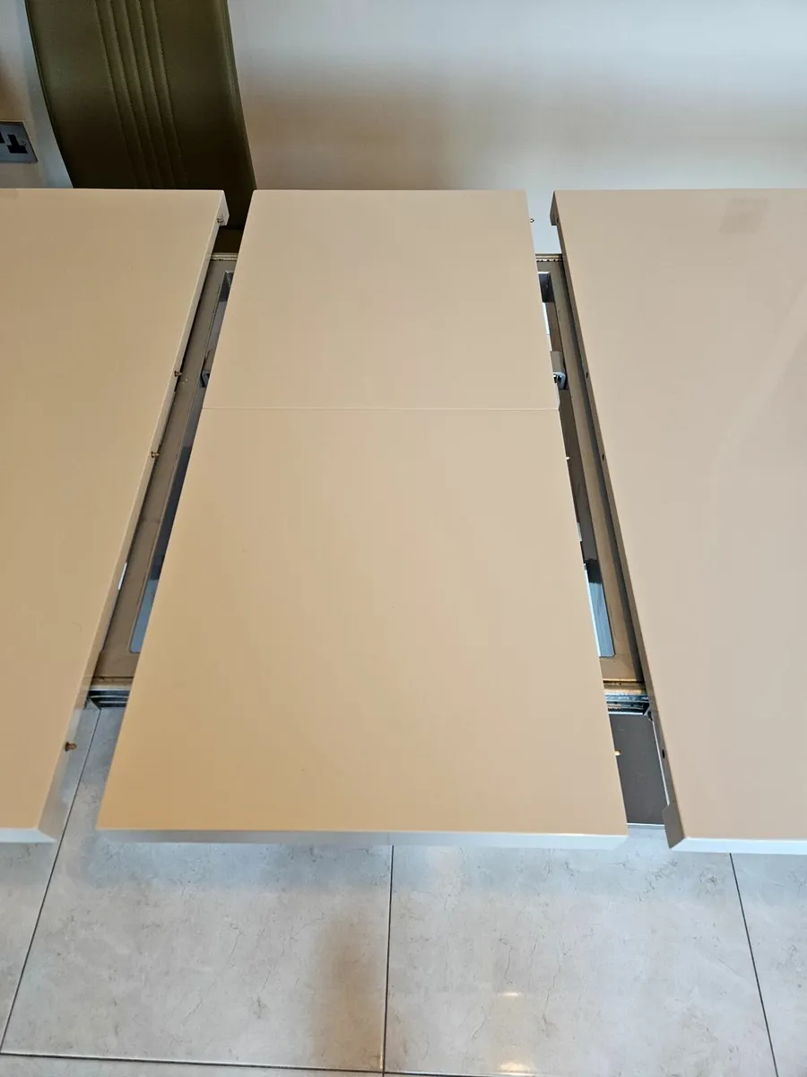 Dining Table - Extendable - Image 2