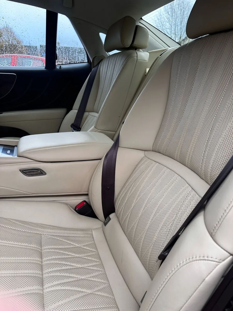 Lexus LS 500h - Image 2
