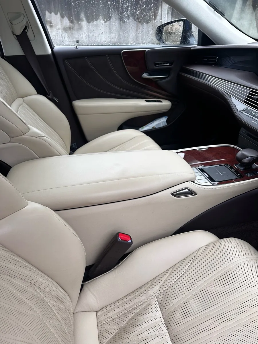 Lexus LS 500h - Image 4