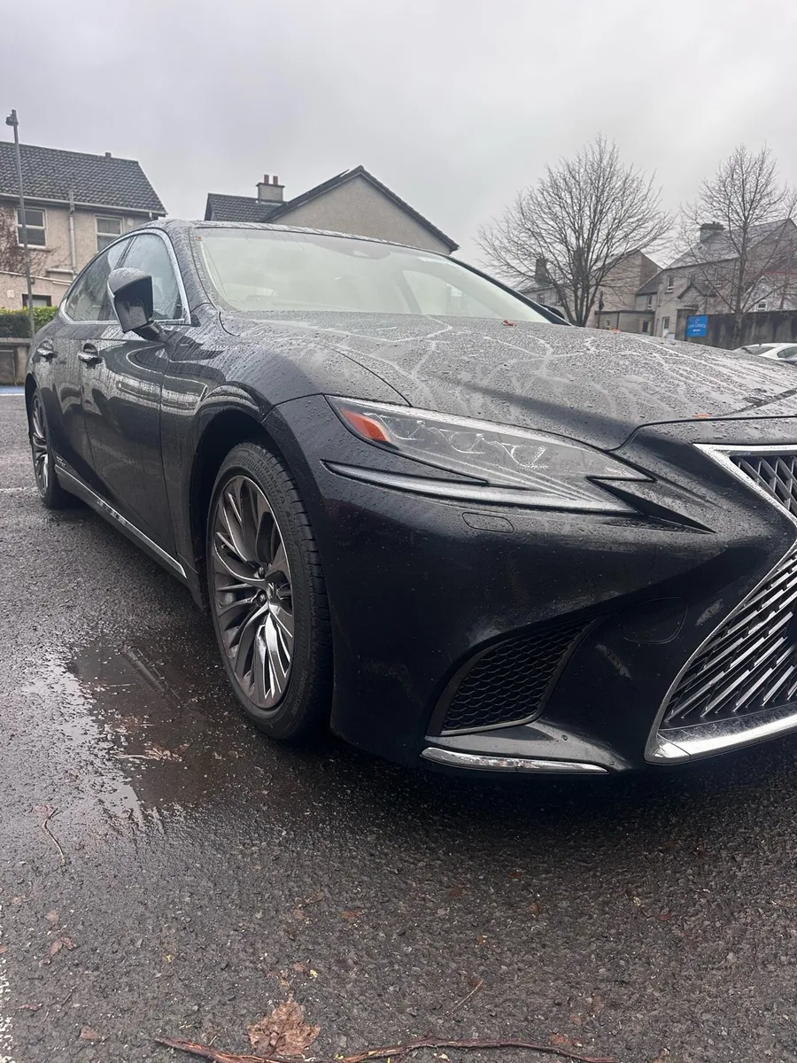 Lexus LS 500h - Image 1