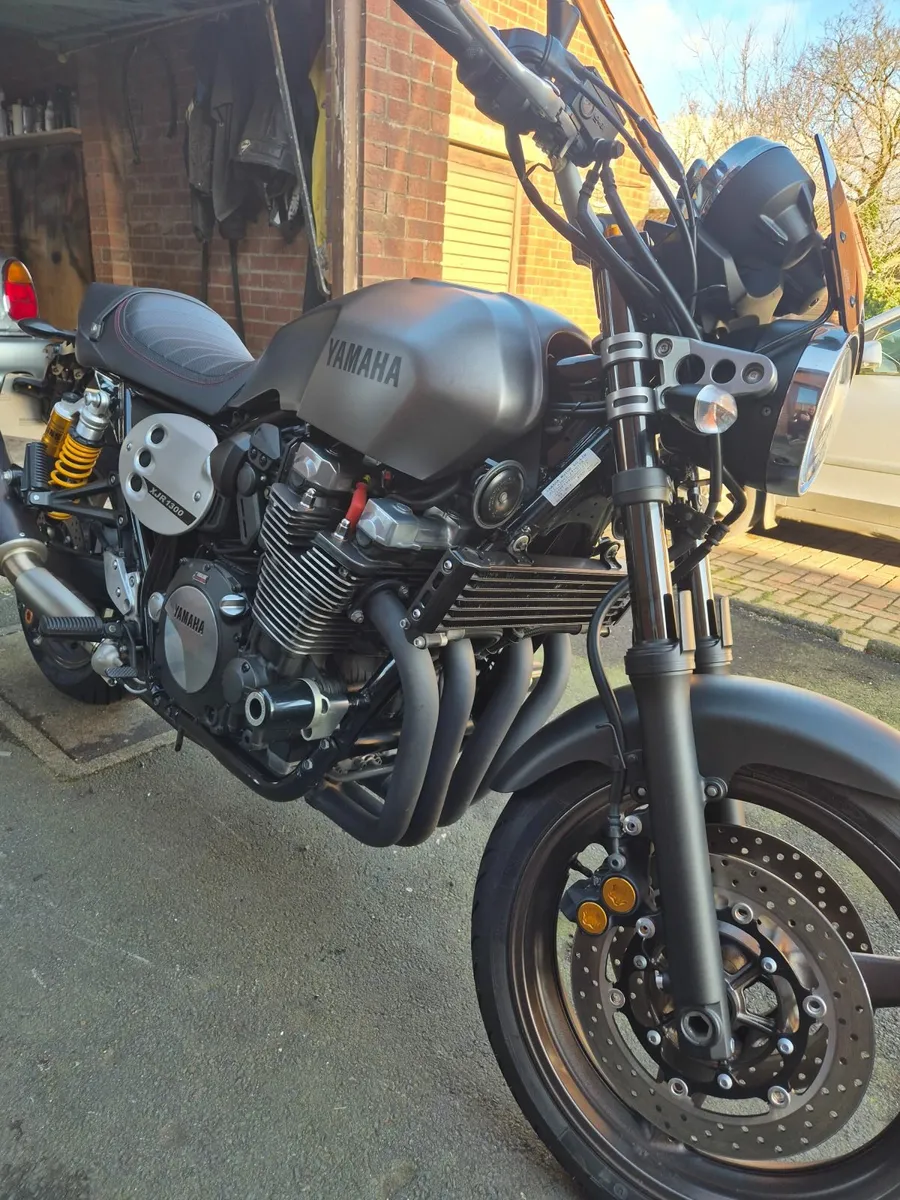 YAMAHA XJR 2016 - Image 2
