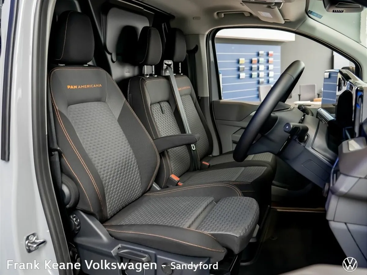 Volkswagen Transporter PAN AMERICANA 4 MOTION AUTO - Image 4