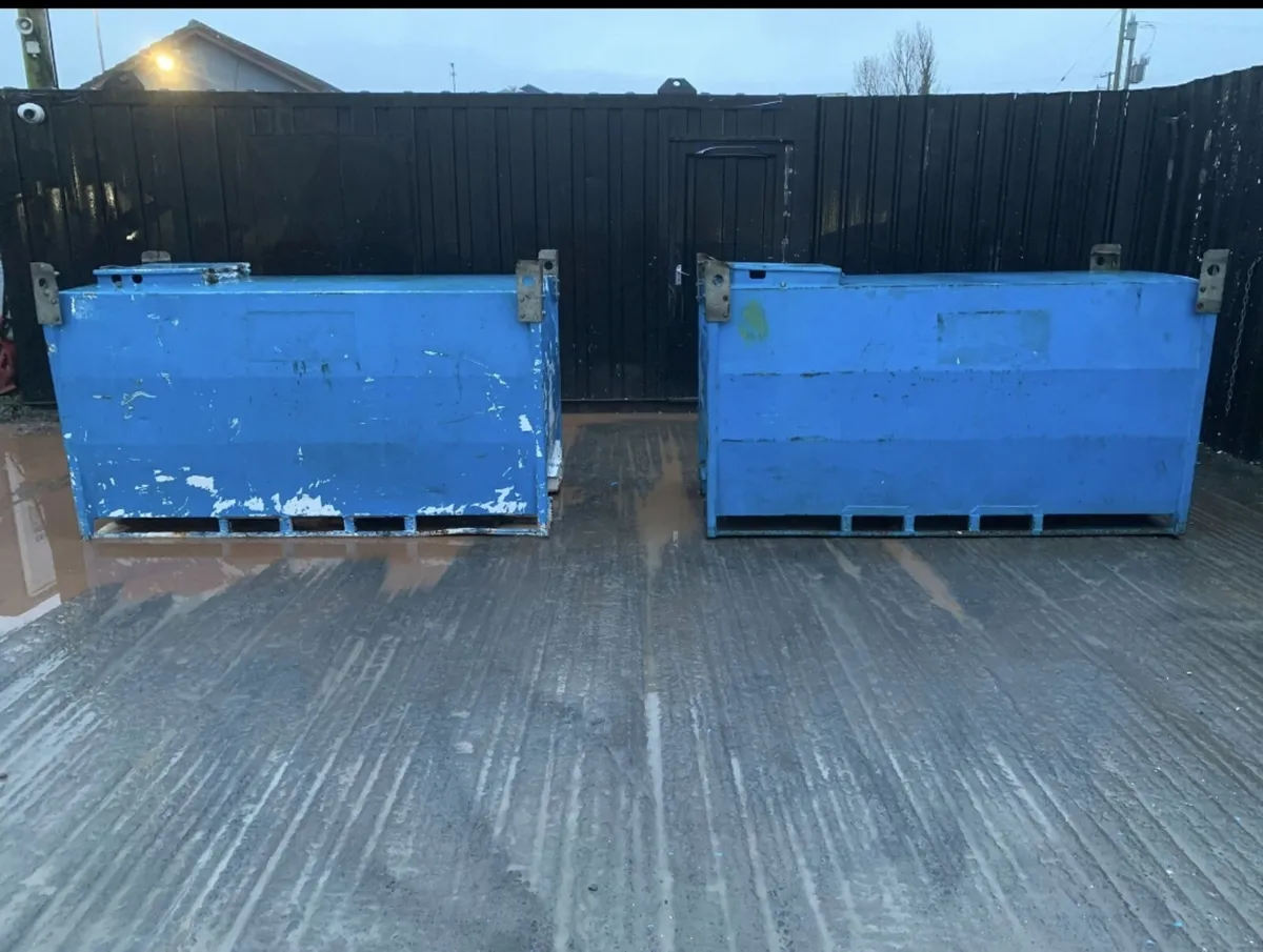 2000L Western Bunded Fuel Bowser - Image 2