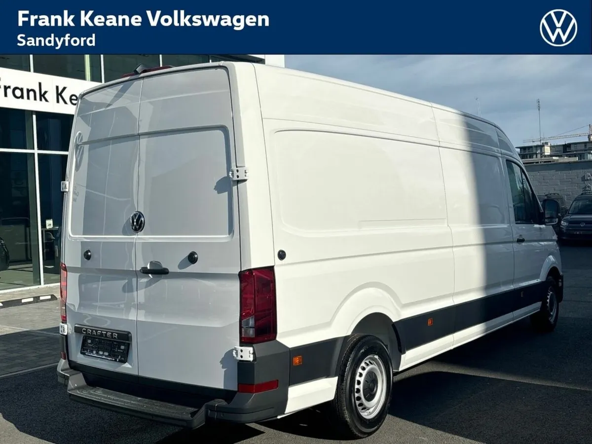 Volkswagen Crafter HIGHLINE 35 LWB 140BHP M6F *PRE - Image 3