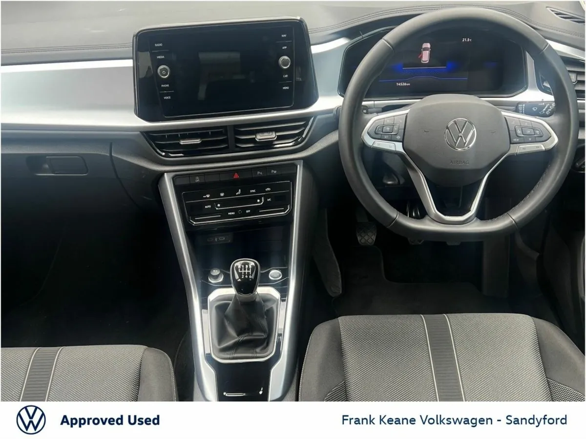 Volkswagen T-Roc *Edition 75* 1.0TSI 116HP Manual - Image 2