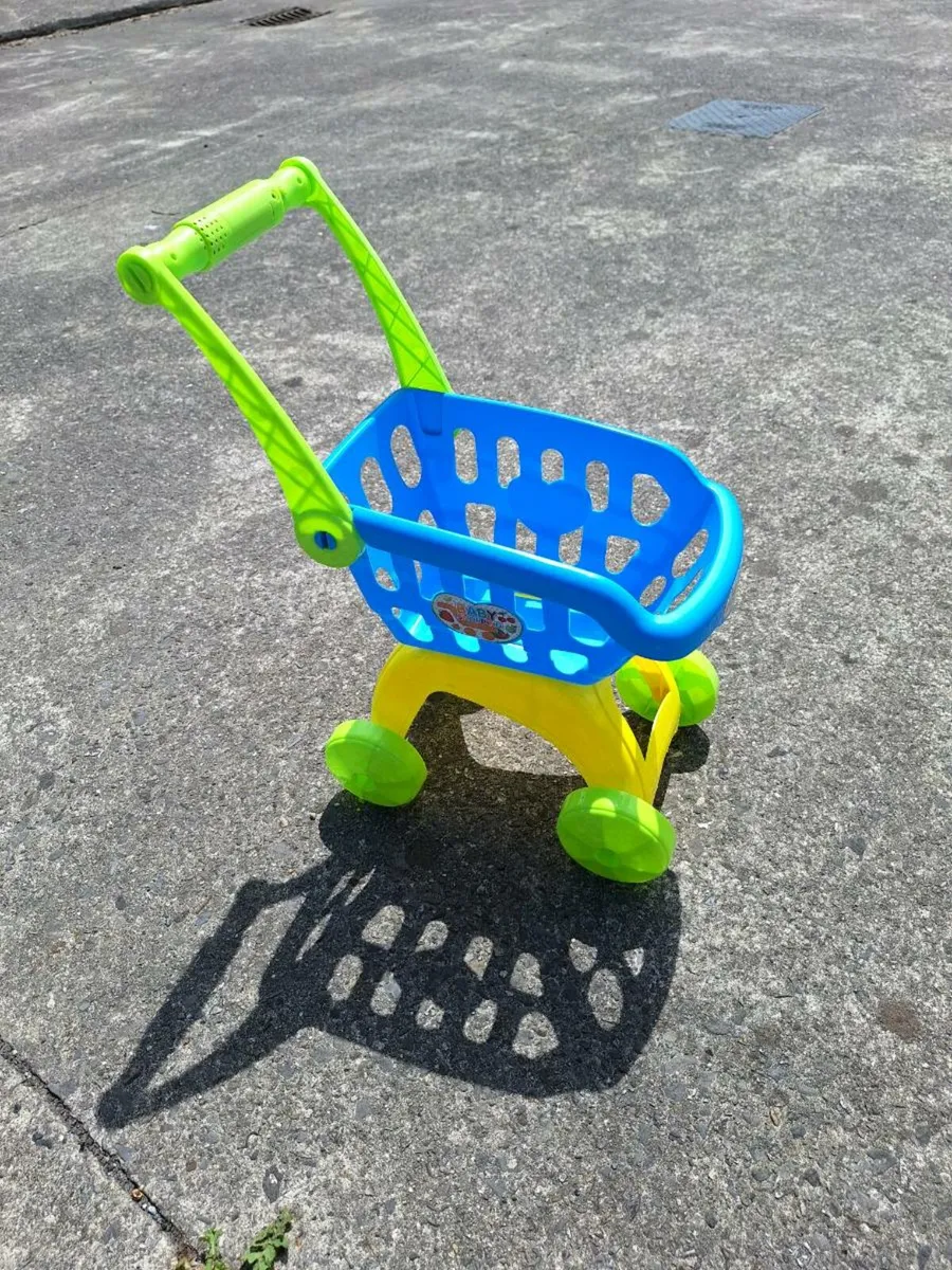 Graco dolls pram and baby shopping trolley - Image 2