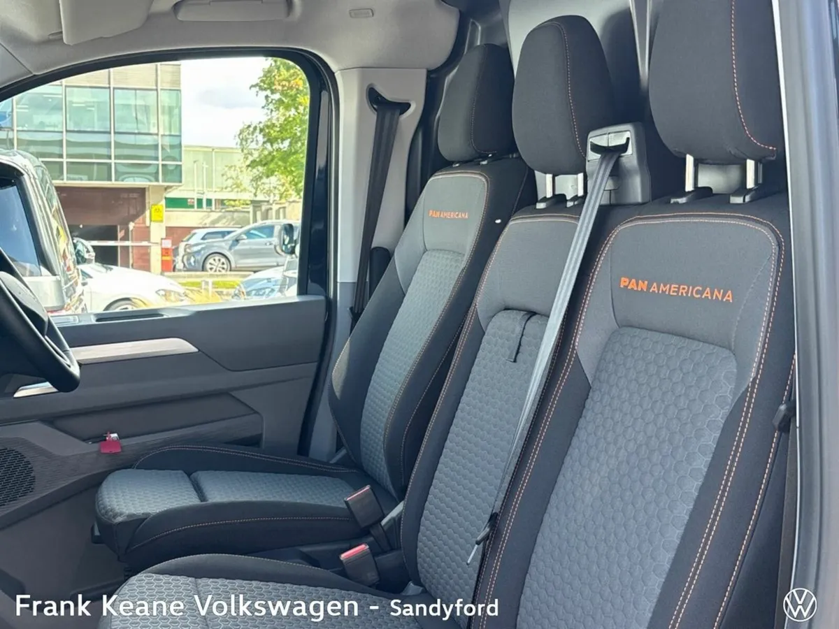 Volkswagen Transporter PAN AMERICANA 4 MOTION AUTO - Image 3
