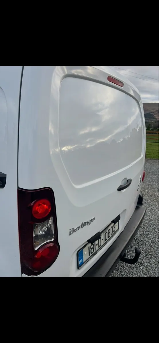 Citreon Berlingo white - Image 3