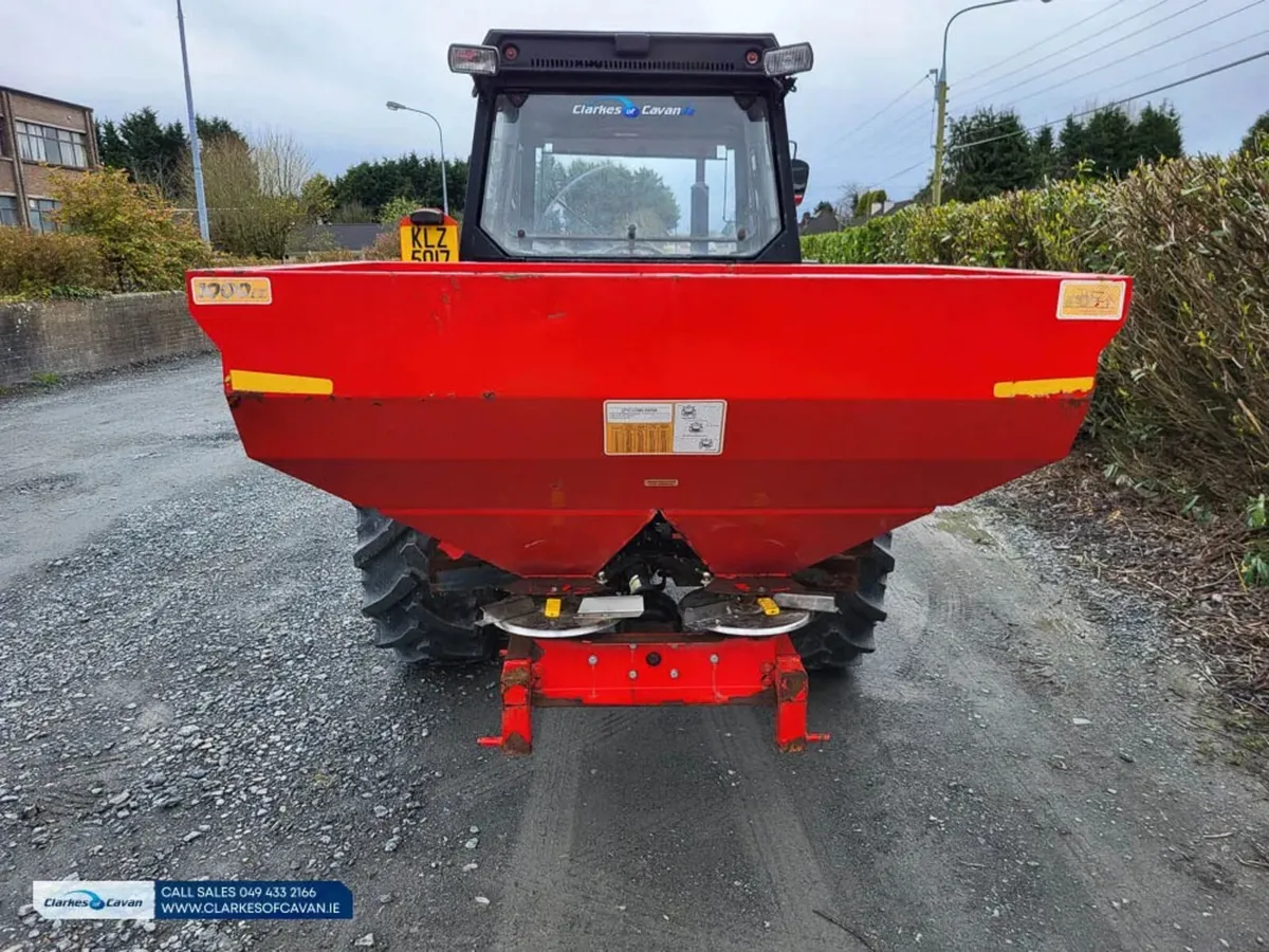 Agrional Fertiliser Spreader - Image 1