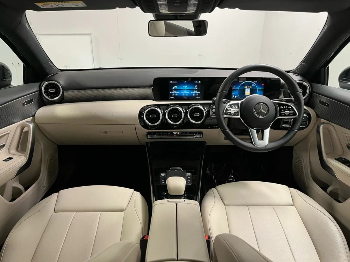 Mercedes-Benz A-Class 180 Progressive - 17 Inch Al - Image 4