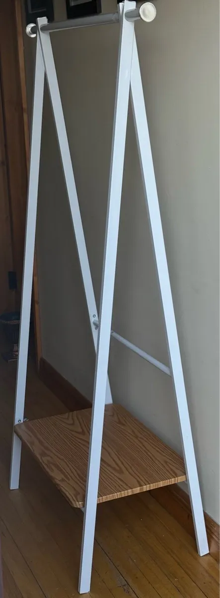 Clothing Rail - Image 4