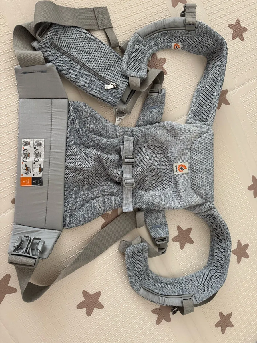 Ergobaby Aerloom Carrier - Image 1