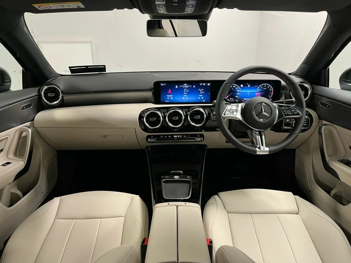 Mercedes-Benz A-Class 180 Progressive - 17 Inch Al - Image 4