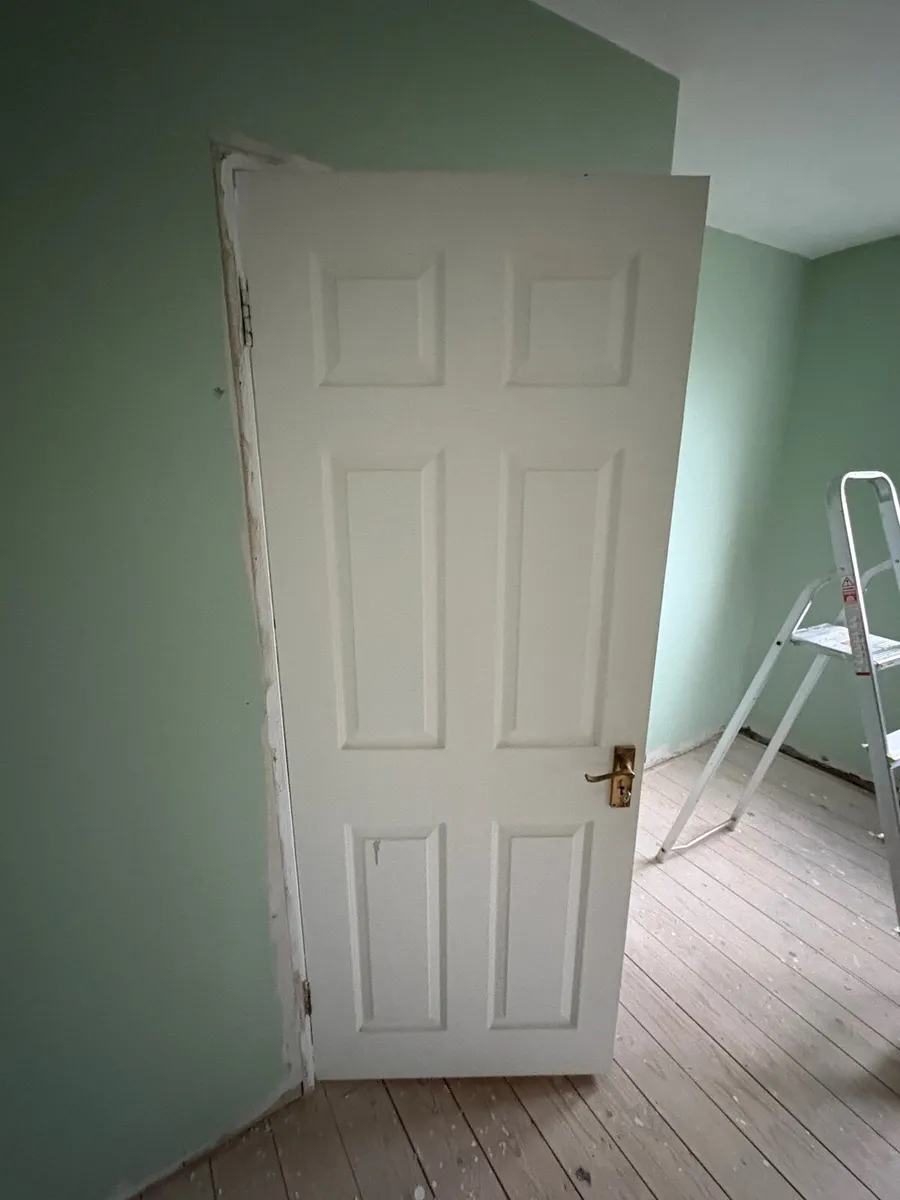 White wood panel doors - Image 1