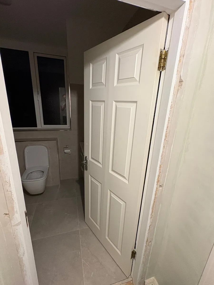 White wood panel doors - Image 2