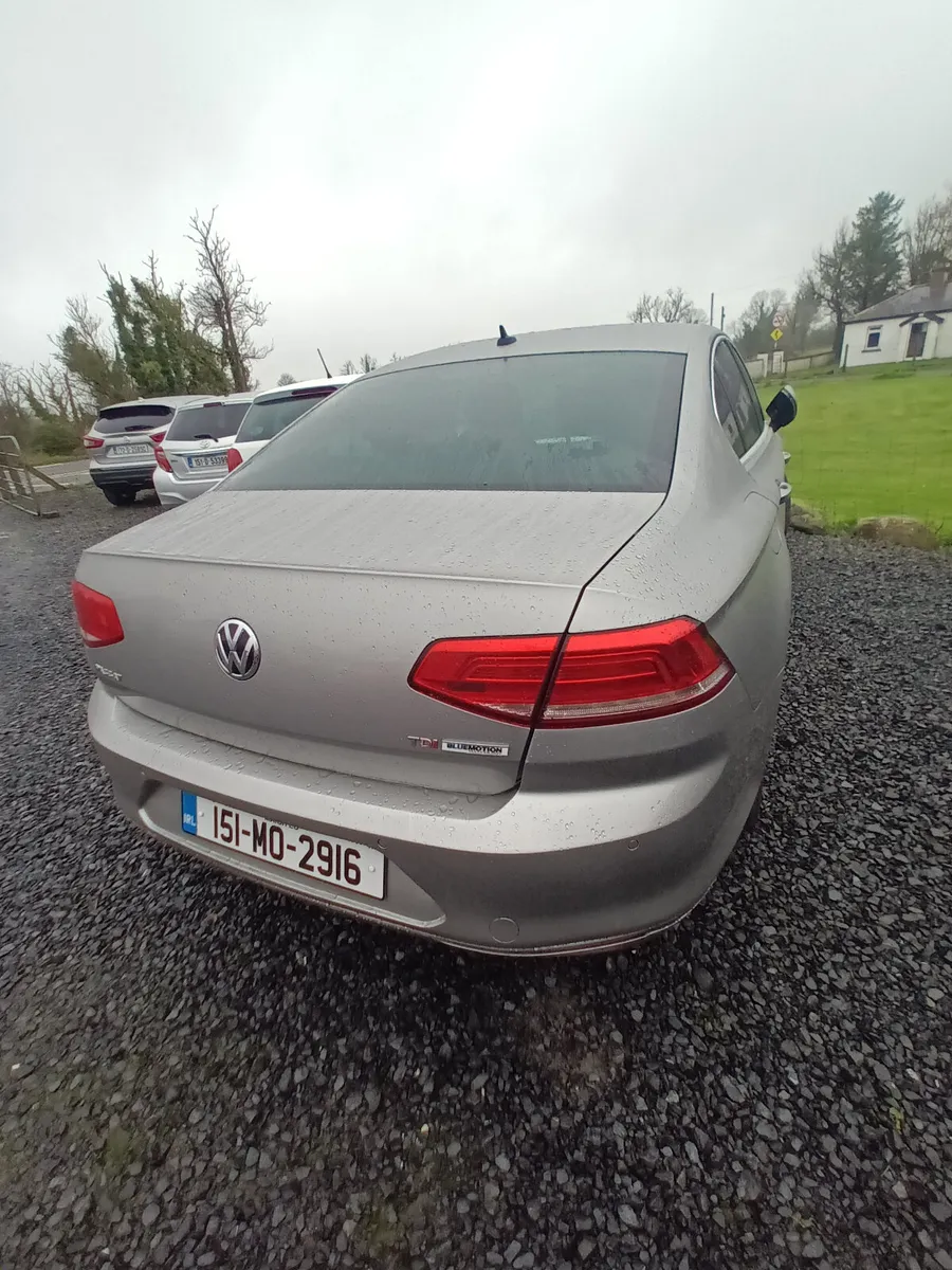 Volkswagen Passat 2015 - Image 4