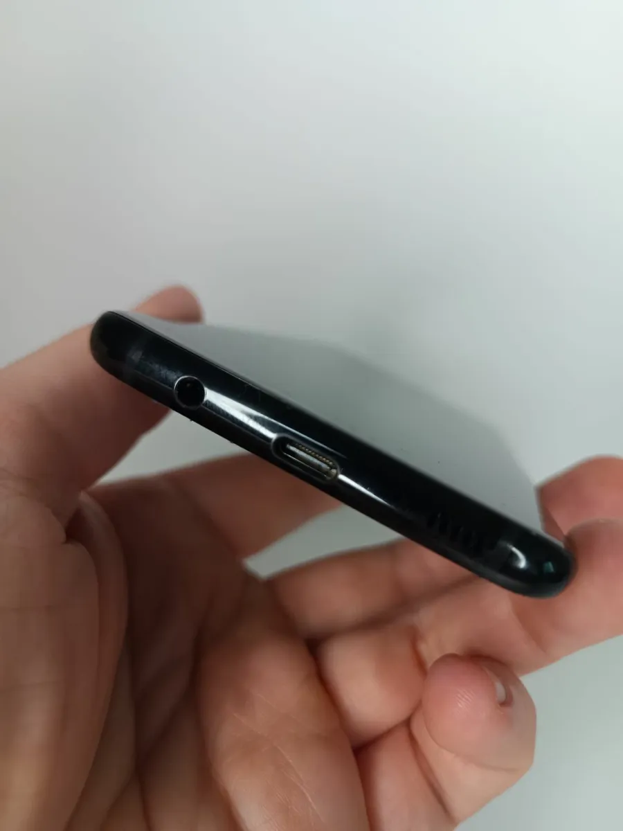 Samsung Galaxy S8 Plus, black - Image 4