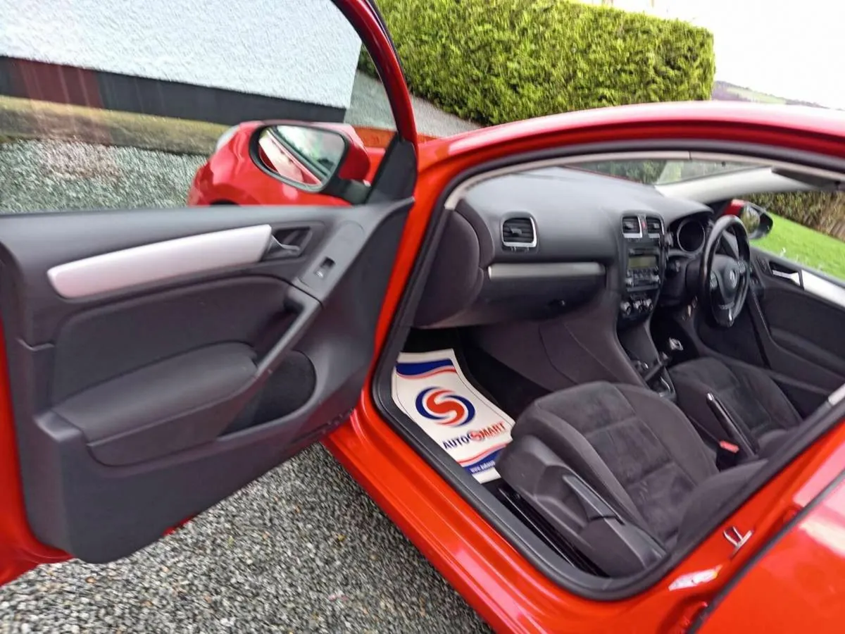 Volkswagen Golf 2010 2.0L tdi - Image 2