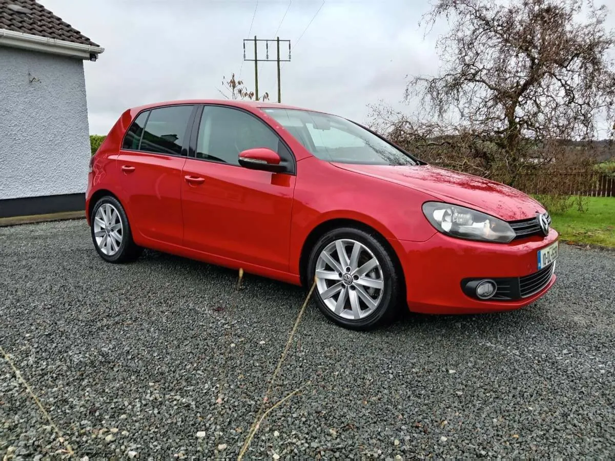 Volkswagen Golf 2010 2.0L tdi - Image 3