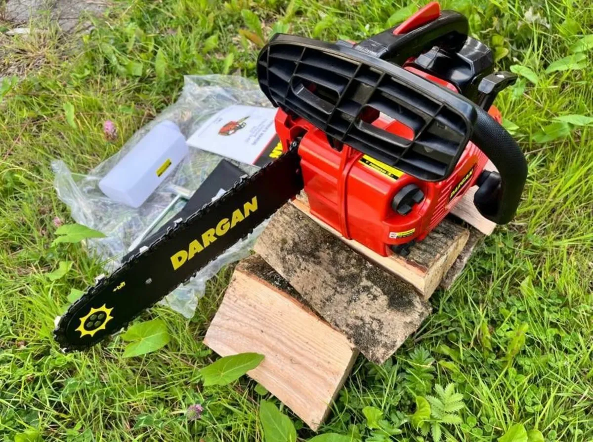 12" TOP HANDLE CHAINSAW NEW WITH FREE DELIVERY. - Image 4