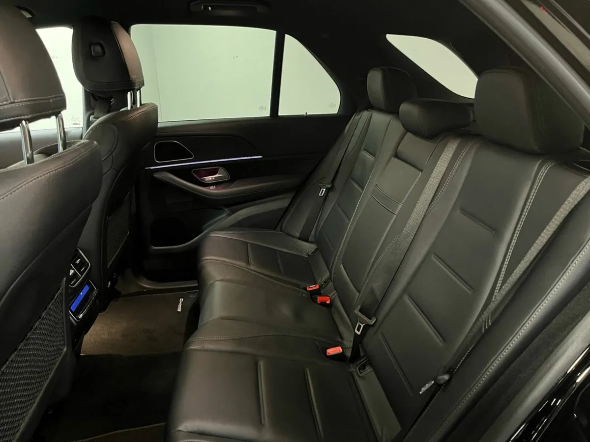 Mercedes-Benz GLE 350de AMG - High Spec - Reversin - Image 4