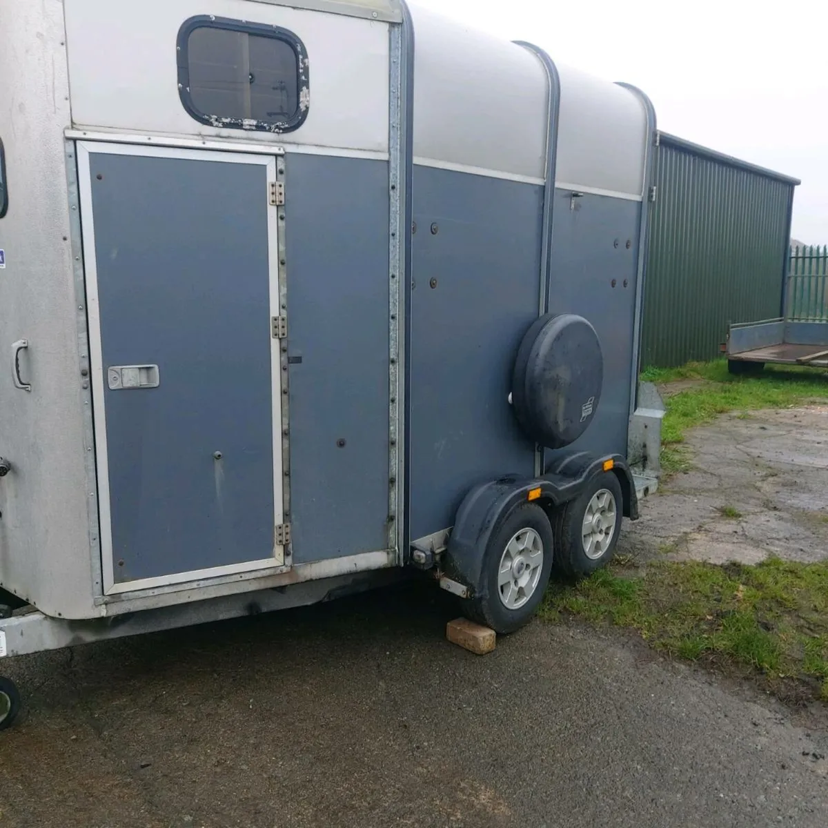 Ivor willams horse box - Image 1